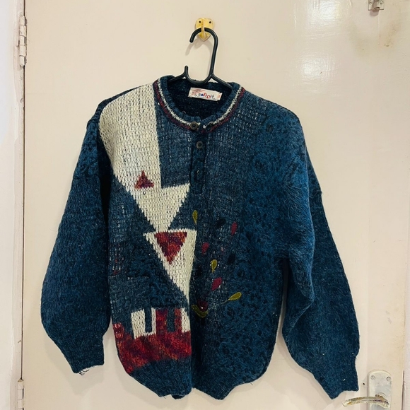 Blue crop sweater